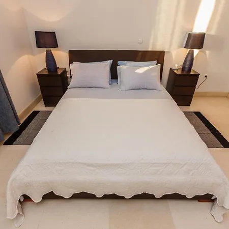 Victoria - Beachfront Luxury Bobovišća
